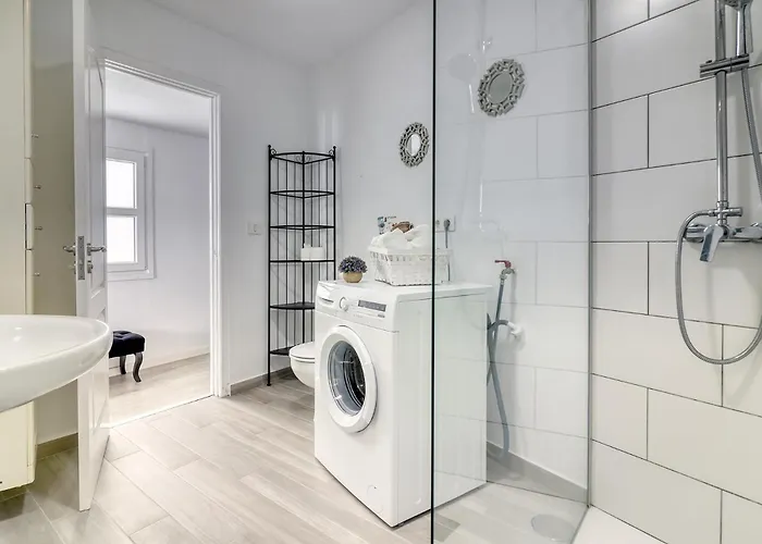 Modern With Private Parking & Ocean View & Coffee Corner Appartamento