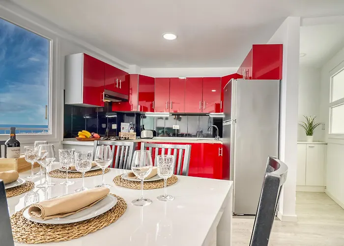 Modern With Private Parking & Ocean View & Coffee Corner Appartamento *