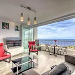 Διαμέρισμα Modern With Private Parking & Ocean View & Coffee Corner *